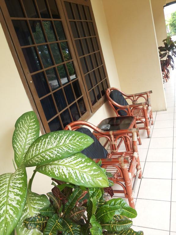 Pasir Putih Resort Bengkulu Ngoại thất bức ảnh